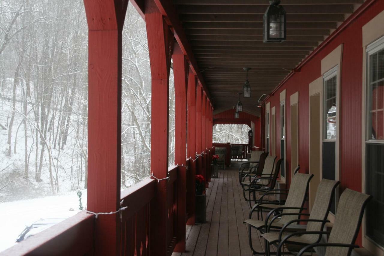 The Barn Inn Bed And Breakfast Millersburg Bagian luar foto